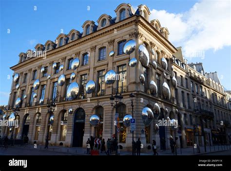 vitrine louis vuitton place vendome|Louis Vuitton paris stores.